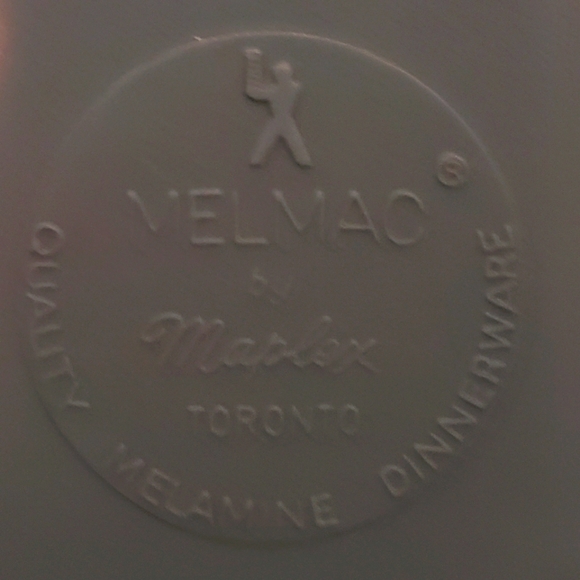 Melmac bowls. - Picture 2 of 3